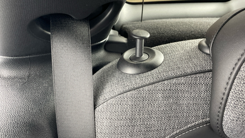 MINI Hatchback 135kW Cooper S Level 2 33kWh 3dr Auto Electric Hatchback